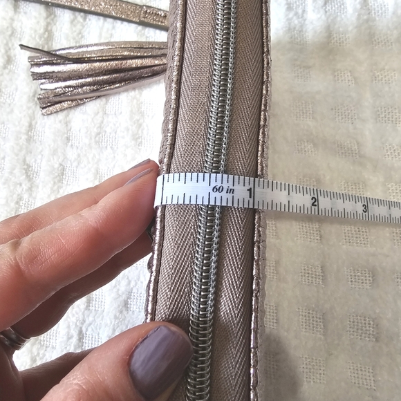 Stella & Dot Gathered Continental Wallet - Picture 13 of 13